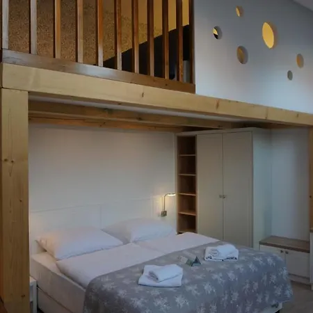 Erhardt Panzio 4* Sopron