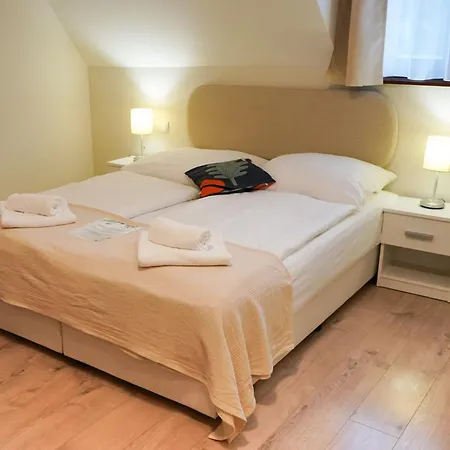 Erhardt Panzio 4* Sopron