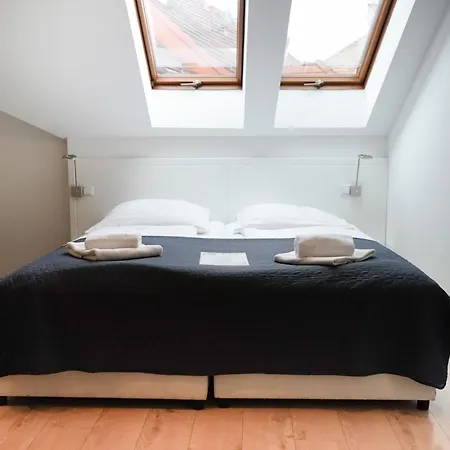 Erhardt Panzio Bed & Breakfast 4*