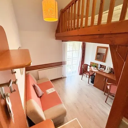 Bed & Breakfast Erhardt Panzio 4*
