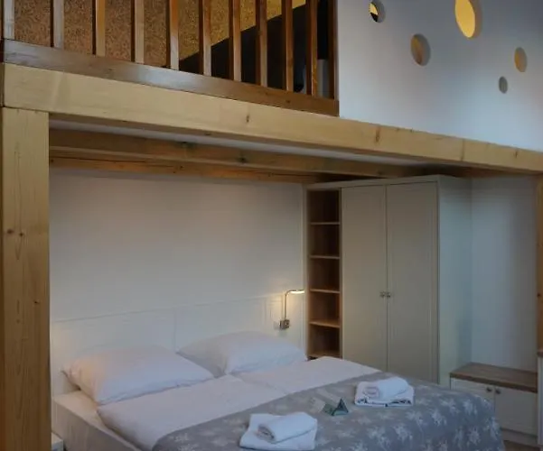 Erhardt Panzio 4* Sopron