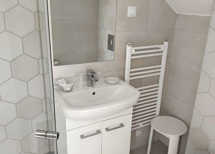 ベッド・アンド・ブレックファスト エルハルト パンジオ ショプロン